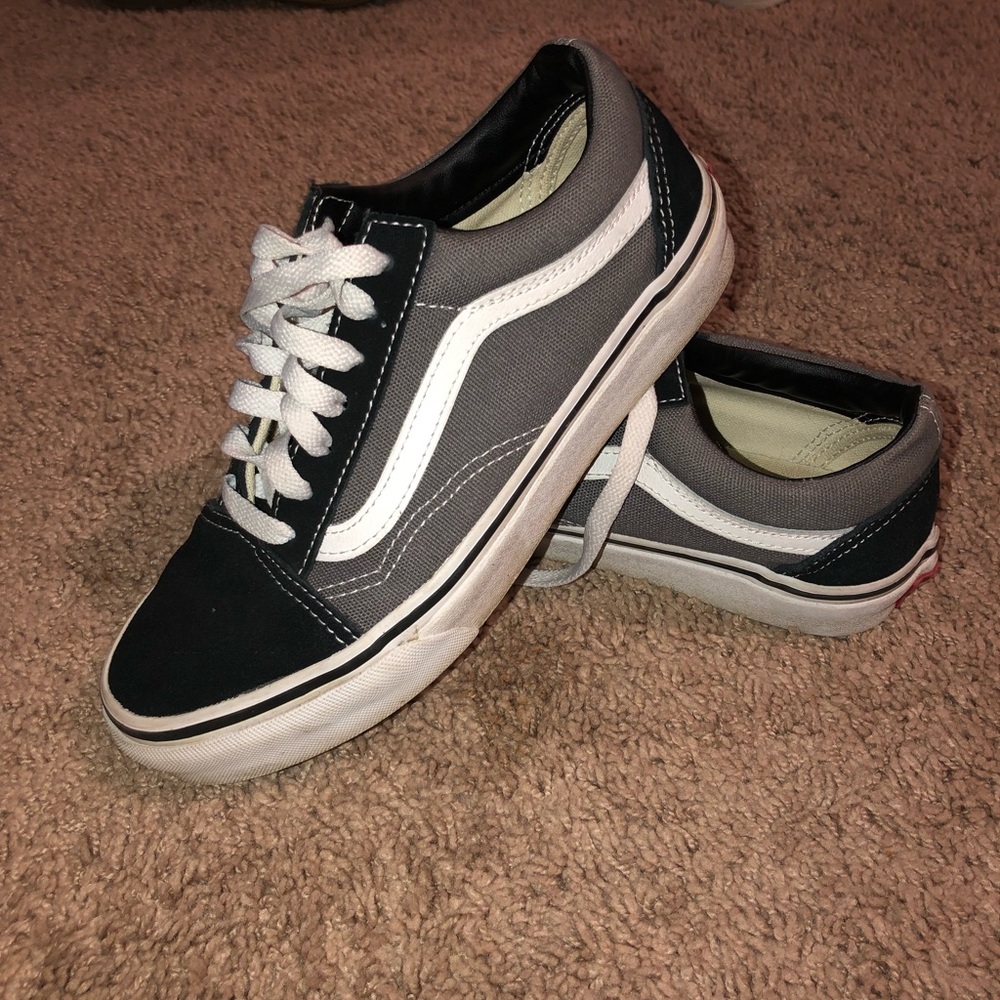 Vans classic lace up